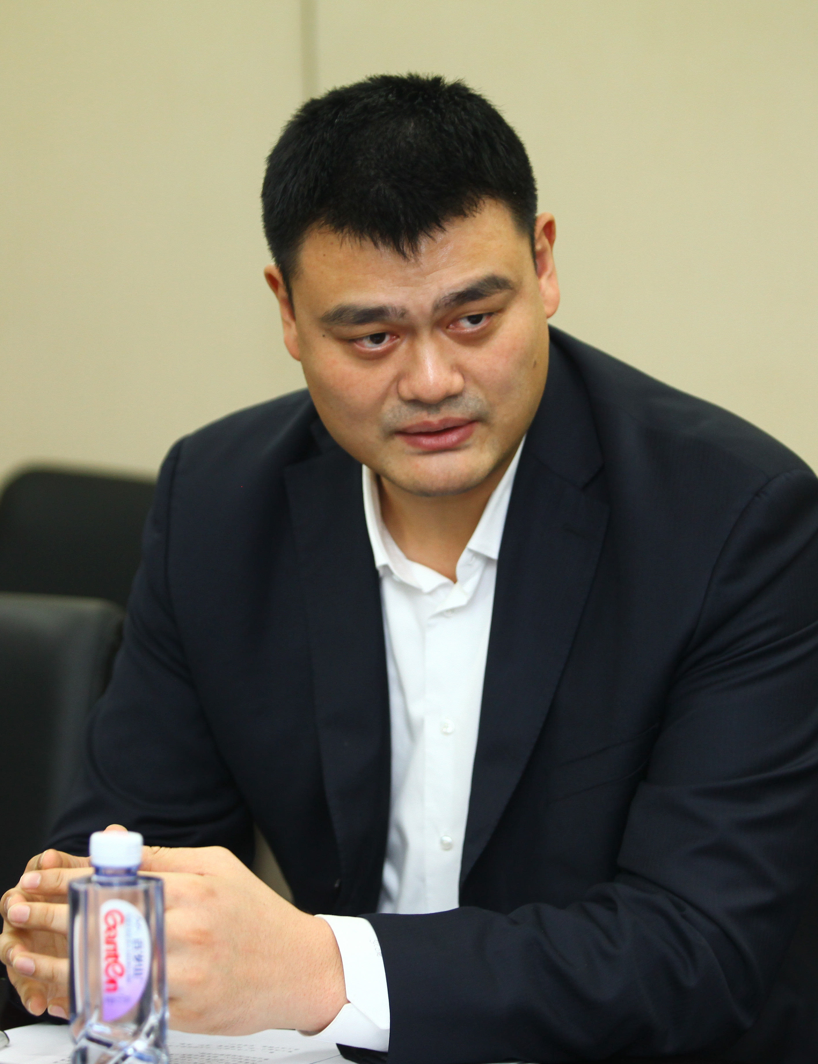 尝试增加边