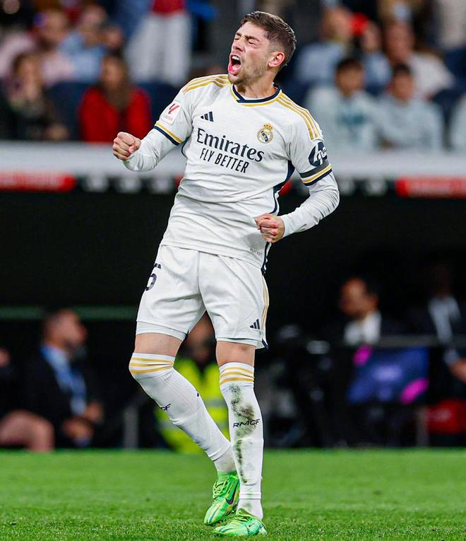 勒斯主帅萨 勒斯主帅萨