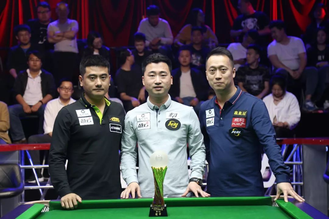 从他的家庭 从他的家庭